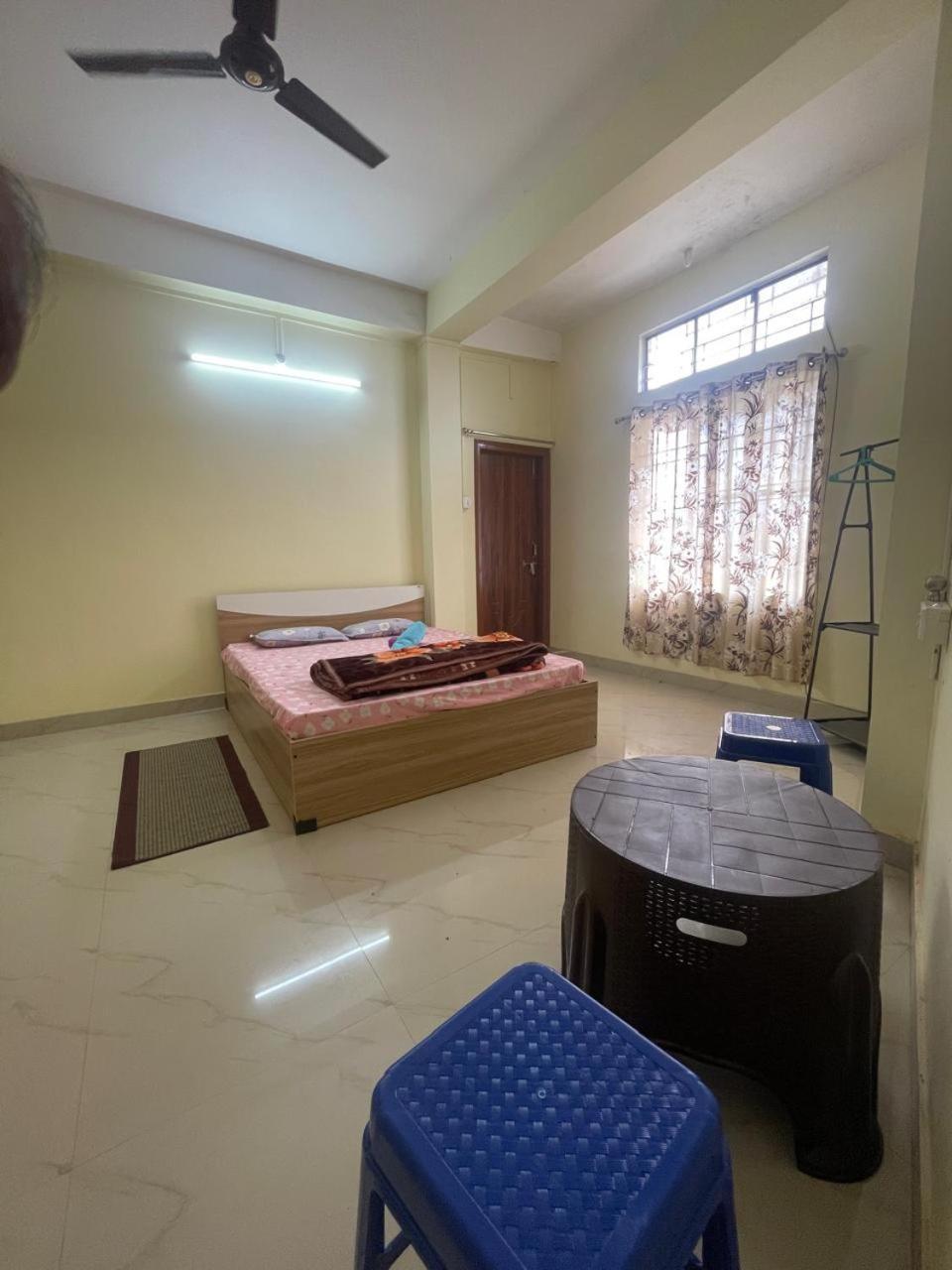 Move Oasis Apartment